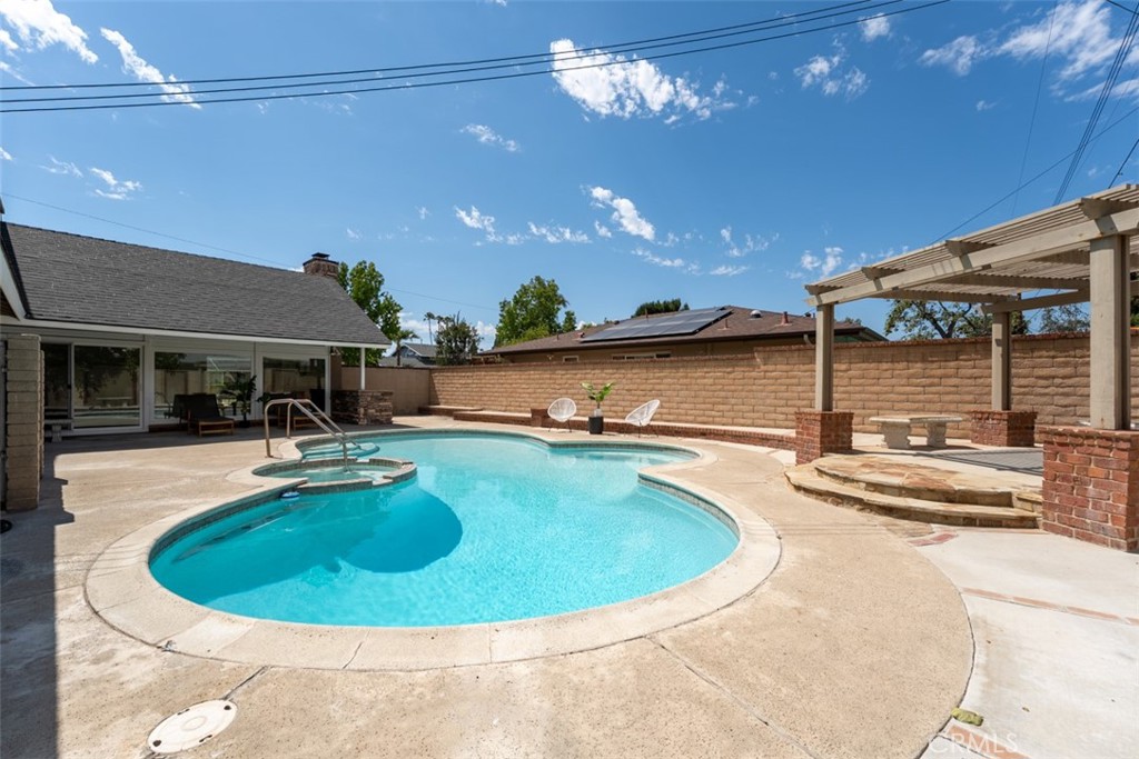 593 South Kensington Road Orange, CA 92869 - Photo 41 of 48