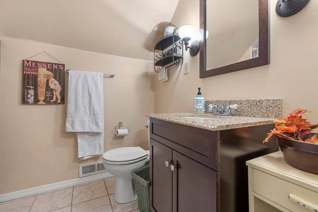 208 Plunket Road Aliquippa, PA 15001 - Photo 17 of 24 Gallery Image 17