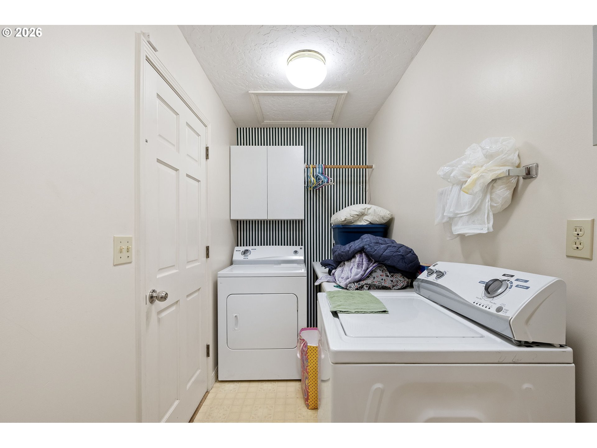 84 Green Lane Eugene, OR 97404 - Photo 32 of 41