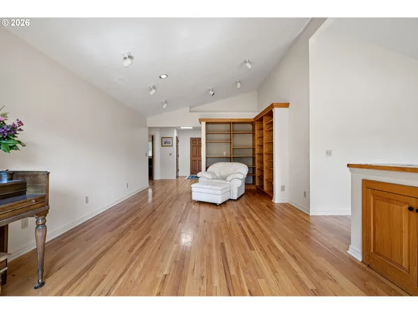 $499,900 | 84 Green Lane, Eugene, OR 97404