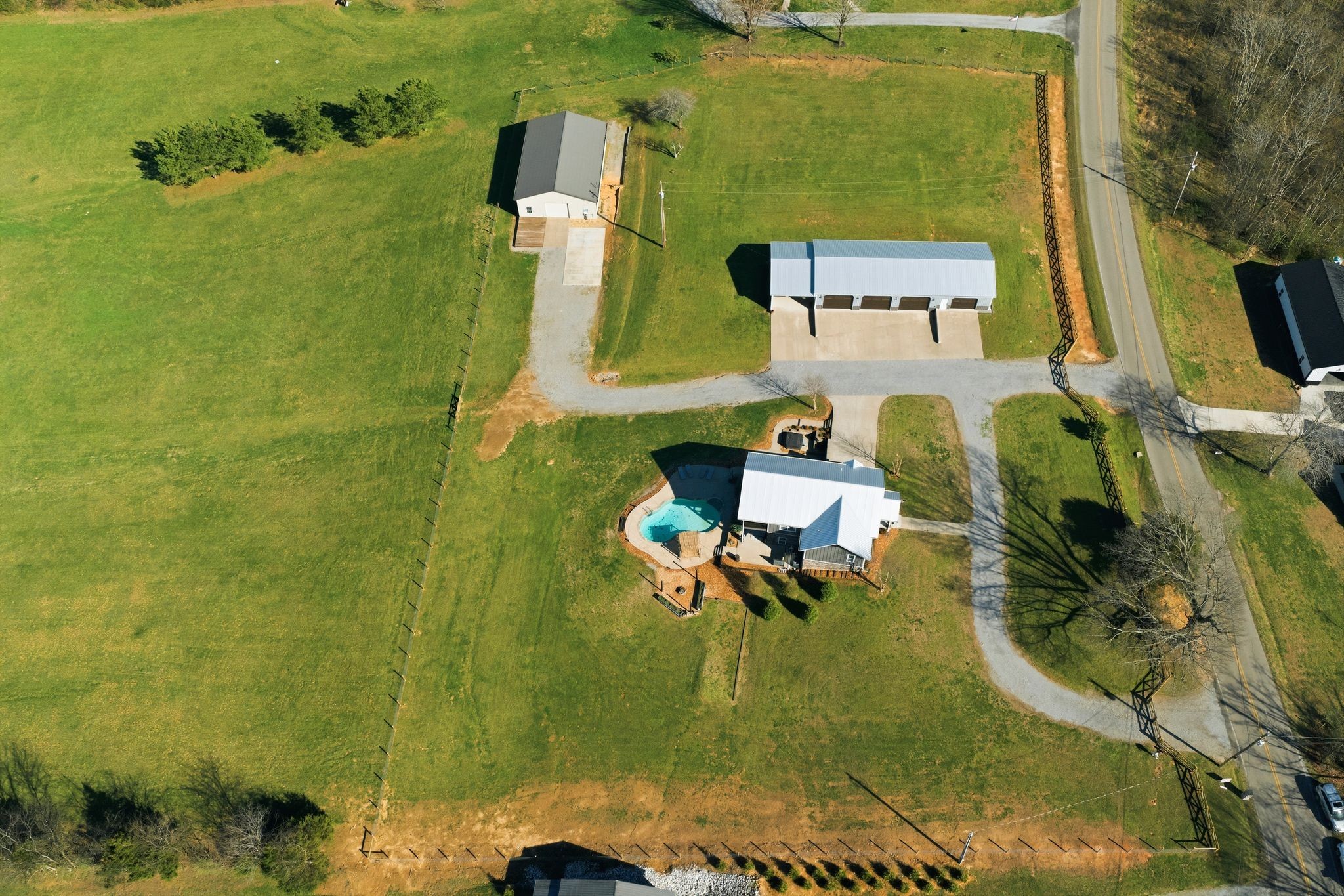 4041 Liverworth Road Southside, TN 37171 - Photo 7 of 63