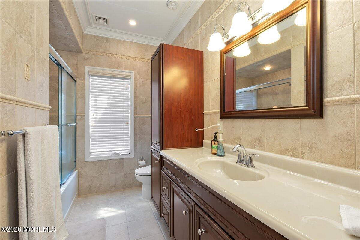 78 Crawfords Corner Road Holmdel, NJ 07733 - Photo 48 of 95 071-3V0A6854