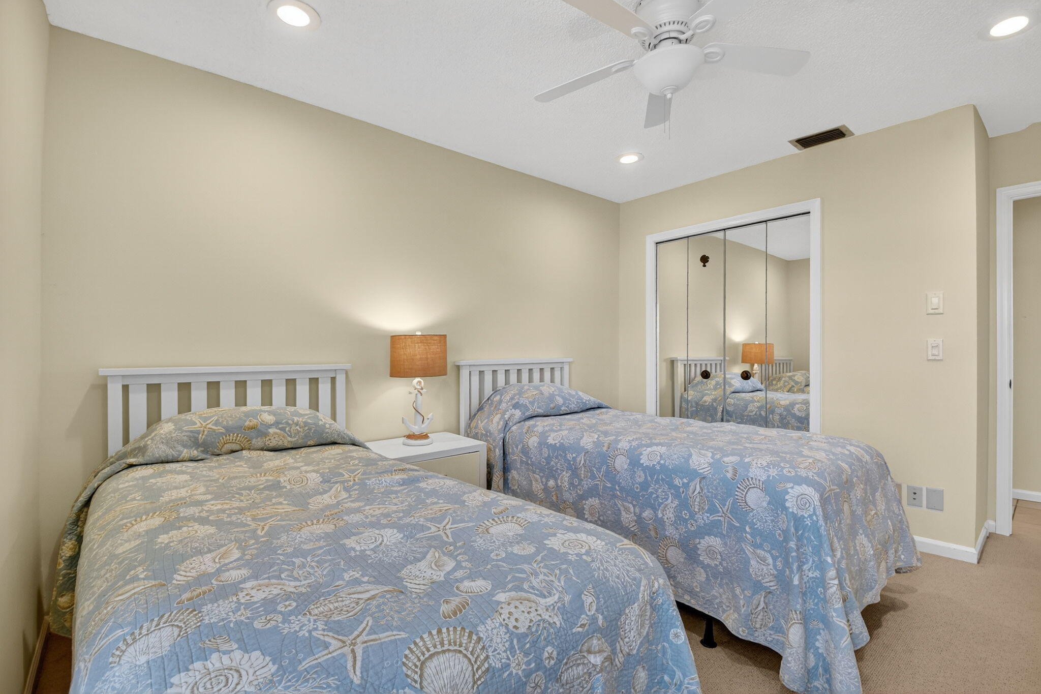 10 Ridge Pointe Drive, Unit D Boynton Beach, FL 33435 - Photo 24 of 49 23-web-or-mls-DSC_3657