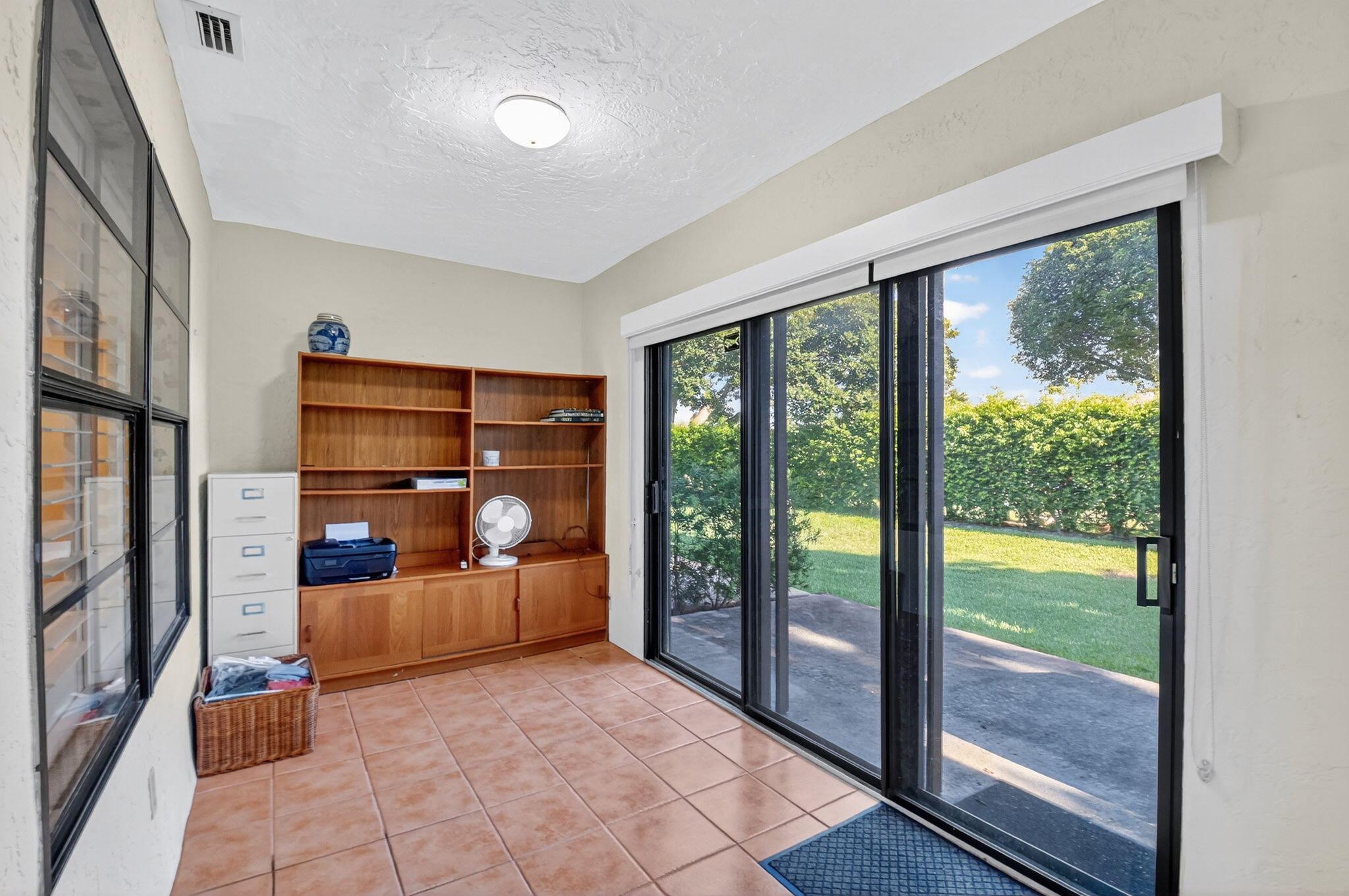 10 Ridge Pointe Drive, Unit D Boynton Beach, FL 33435 - Photo 36 of 49 35-web-or-mls-DSC_3722