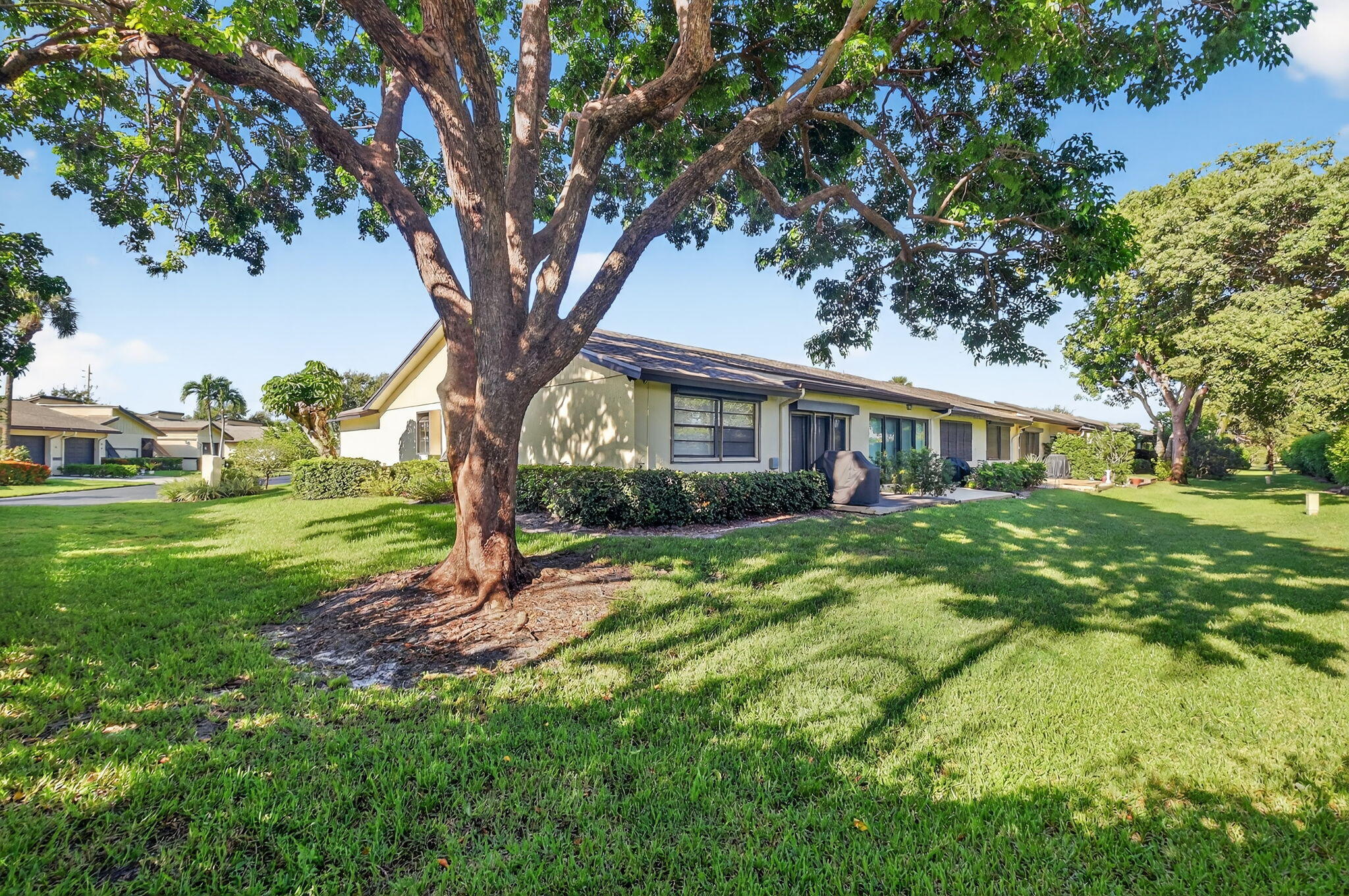 10 Ridge Pointe Drive, Unit D Boynton Beach, FL 33435 - Photo 43 of 49 42-web-or-mls-DSC_3531