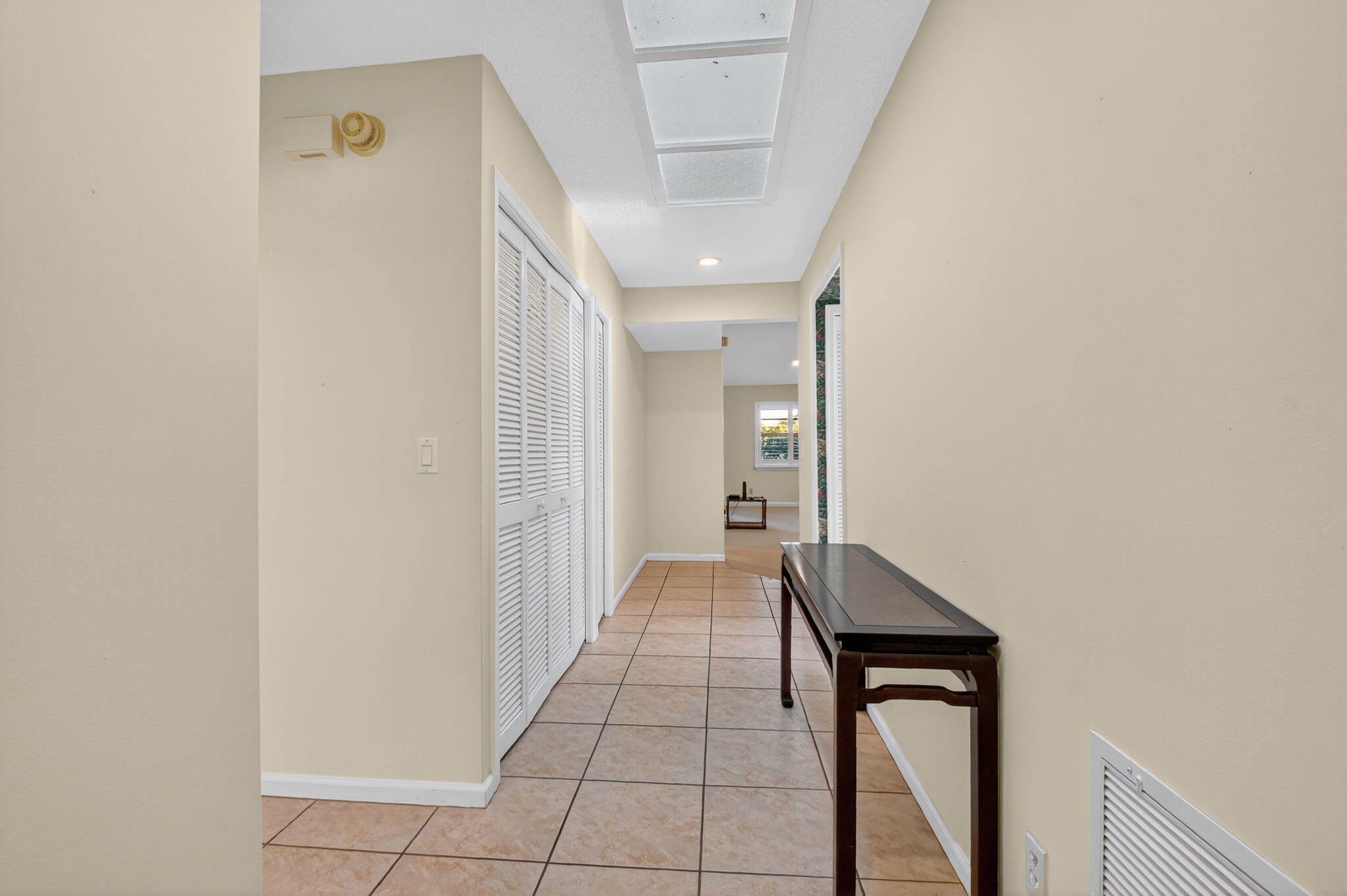 10 Ridge Pointe Drive, Unit D Boynton Beach, FL 33435 - Photo 9 of 49 7-web-or-mls-DSC_3566