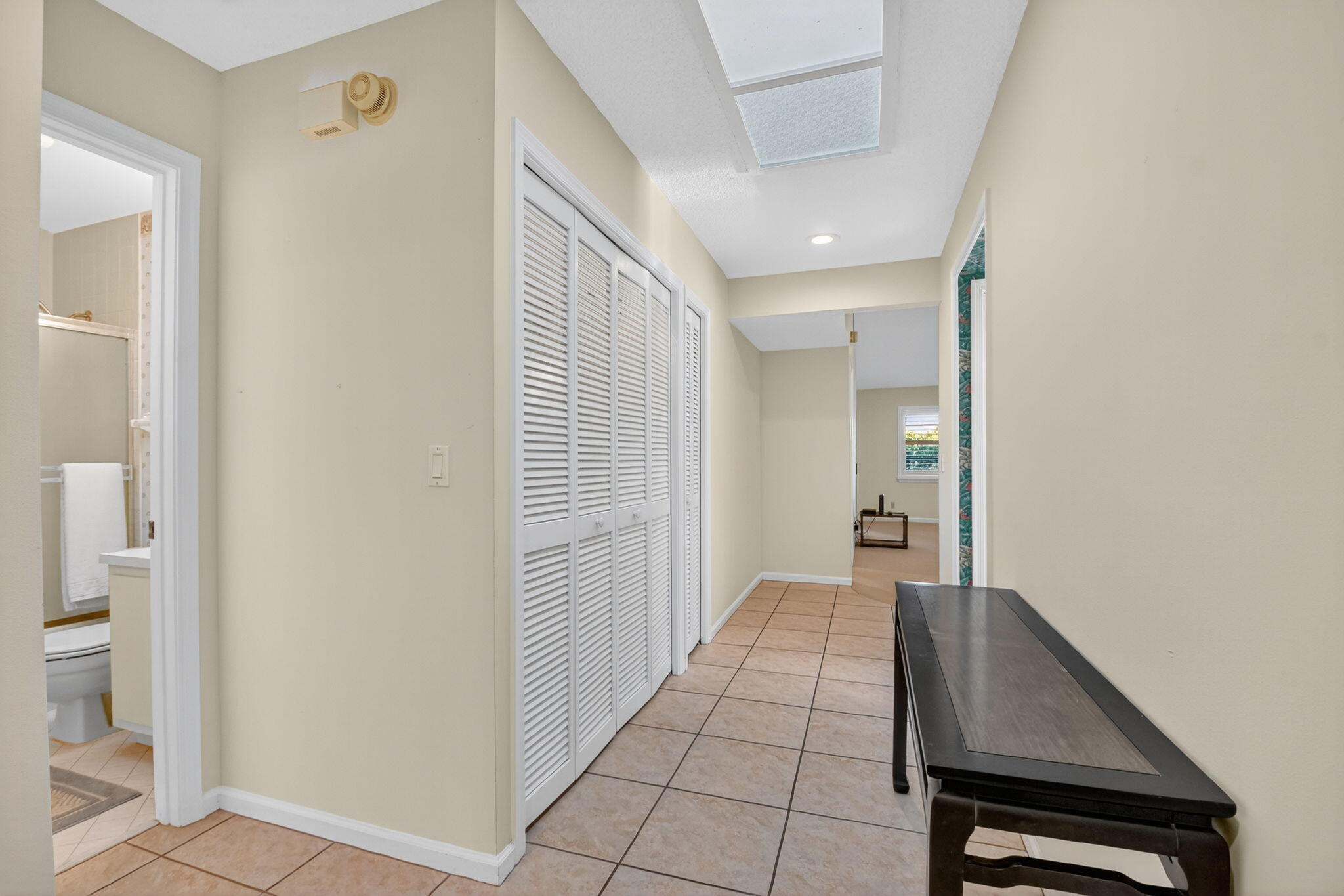 10 Ridge Pointe Drive, Unit D Boynton Beach, FL 33435 - Photo 10 of 49 8-web-or-mls-DSC_3575