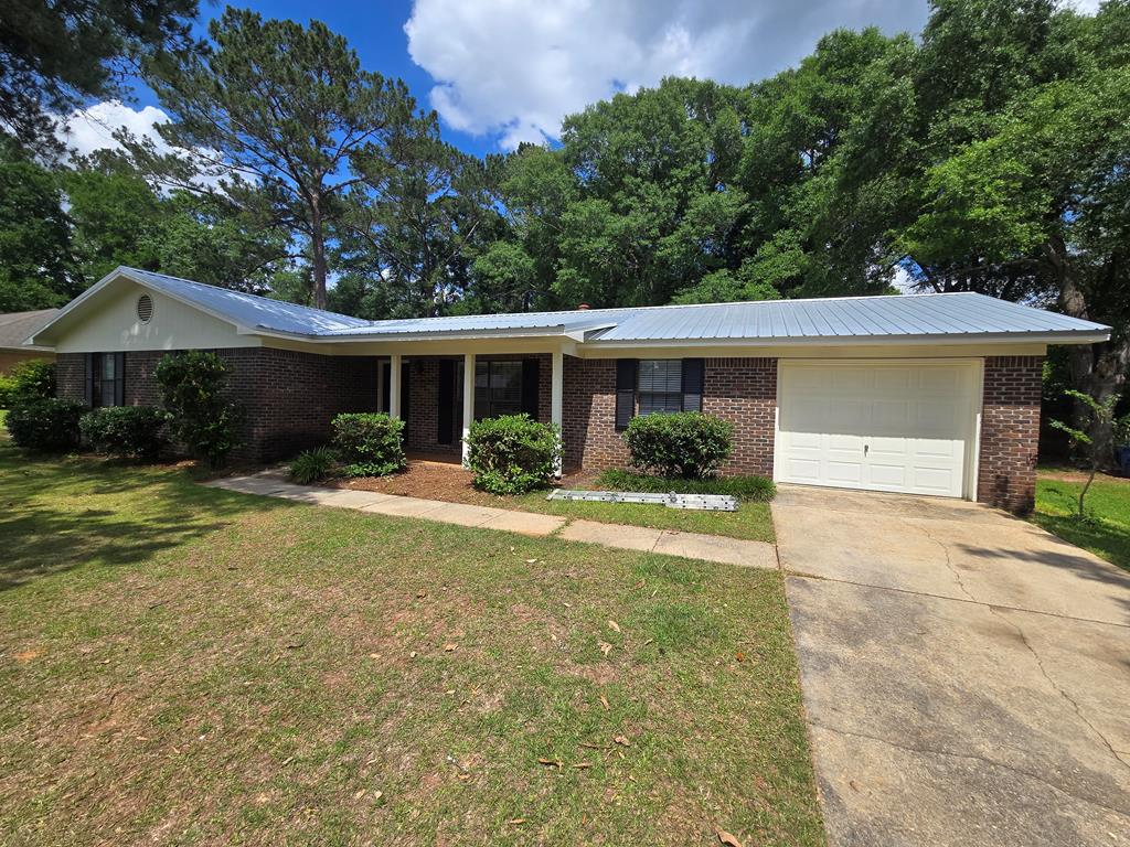 106 Prentice Court Dothan, AL 36305 - Photo 1 of 11