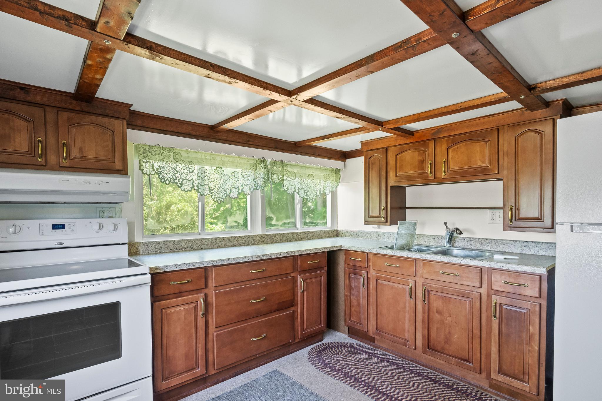 30 Perry Street Birdsboro, PA 19508 - Photo 4 of 17