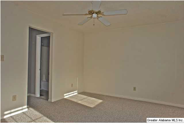 1410 Applegate Drive Alabaster, AL 35007 - Photo 25 of 32 Gallery Image 25