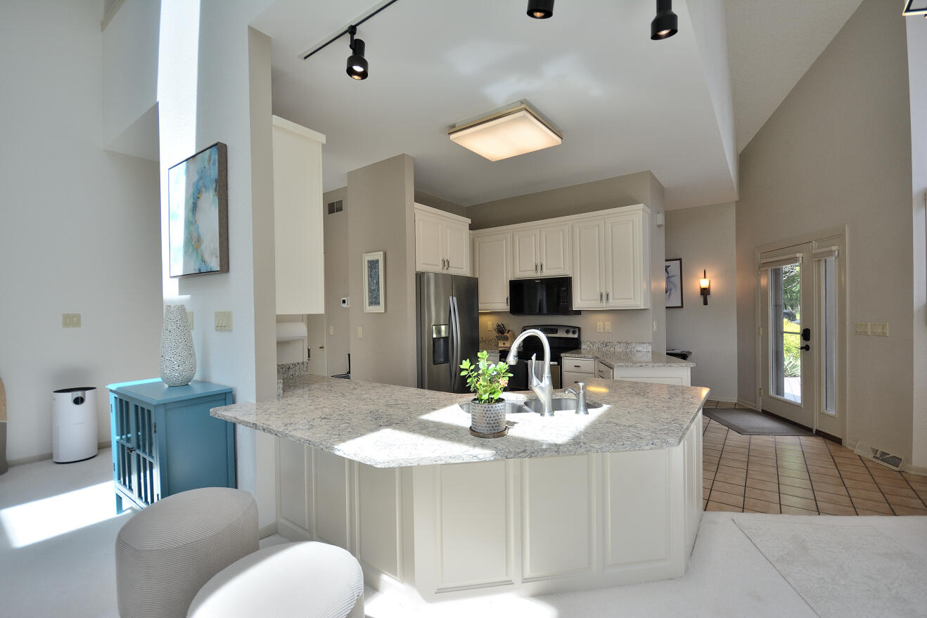 W339-n5275 Rd O Merton, WI 53058 - Photo 9 of 24 4 Kitchen View #1