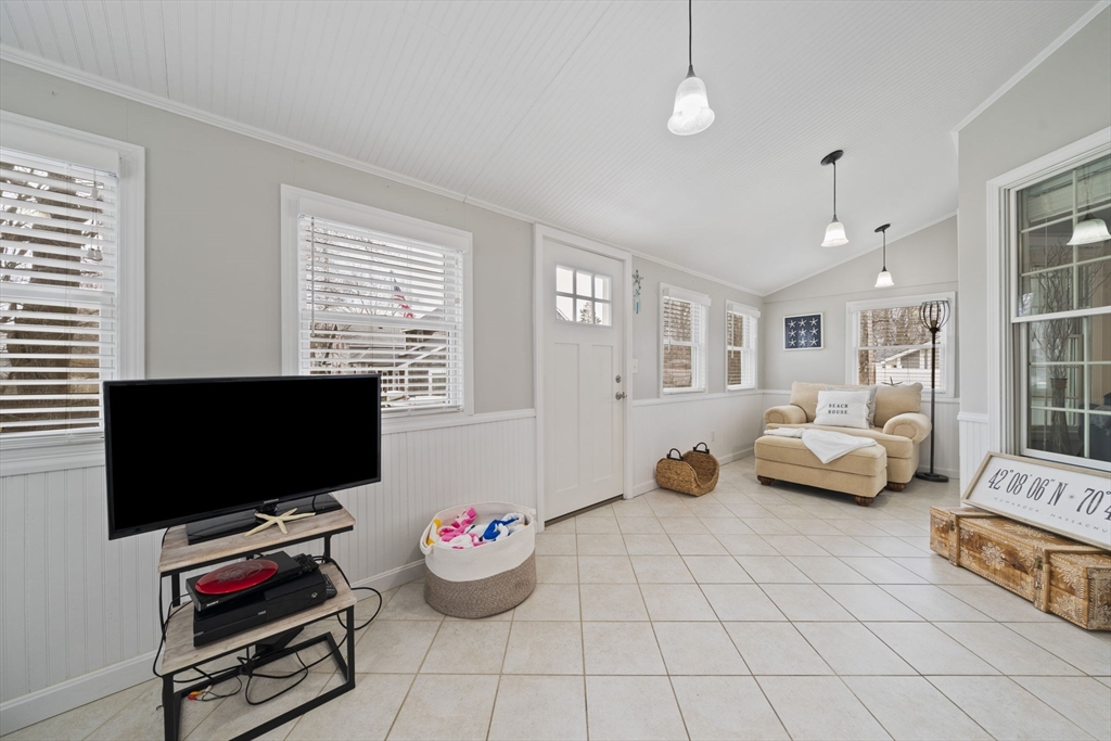 4 Fremont Road Marshfield, MA 02050 - Photo 13 of 38