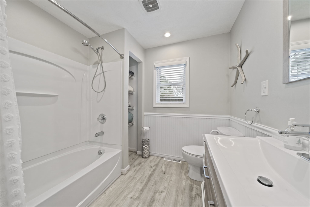 4 Fremont Road Marshfield, MA 02050 - Photo 17 of 38