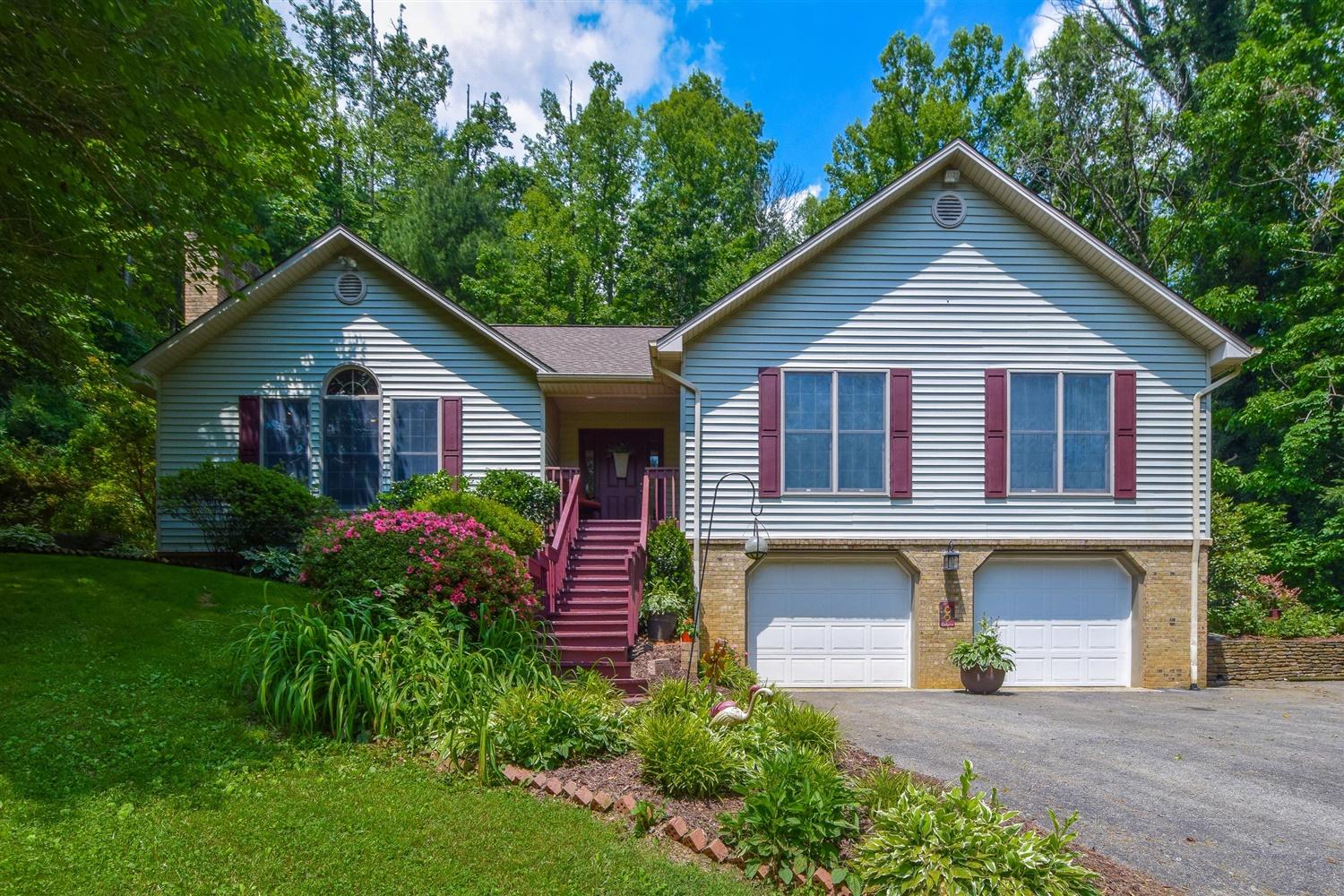 7511 Mt Chestnut Road Roanoke, VA 24018 - Photo 1 of 41 Main