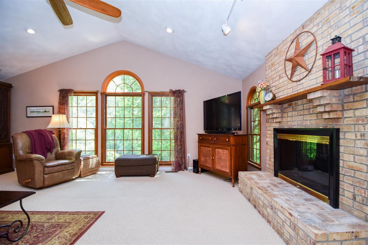 7511 Mt Chestnut Road Roanoke, VA 24018 - Photo 5 of 41 05-Photo-5