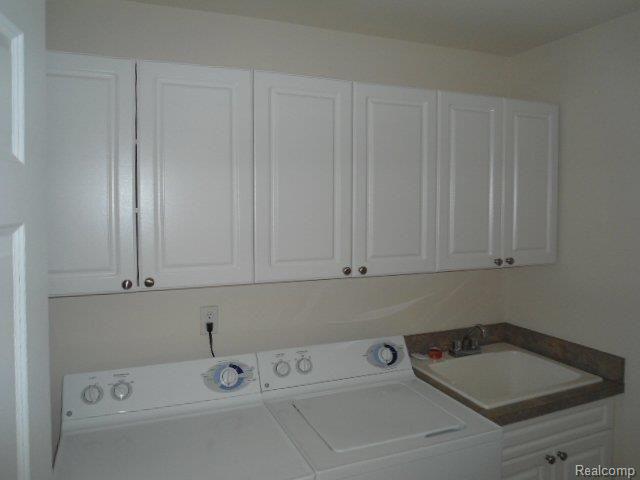 3583 Oakmonte Boulevard Rochester, MI 48306 - Photo 11 of 17 DSC03113