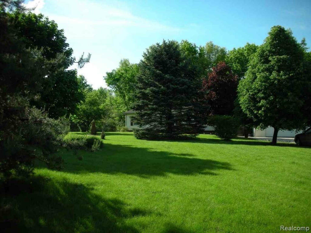 3400 Lippincott Road Lapeer, MI 48446 - Photo 23 of 26 DSCN6052.jpg