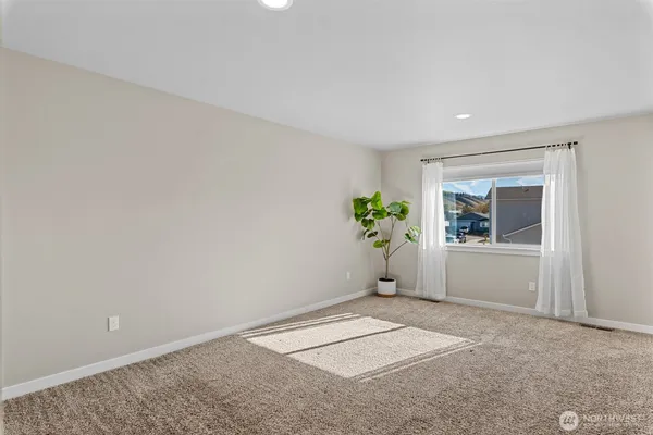 $479,900 | 2338 Southeast Marlette Road, East Wenatchee, WA 98802