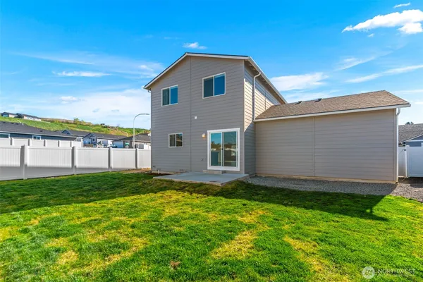 $479,900 | 2338 Southeast Marlette Road, East Wenatchee, WA 98802