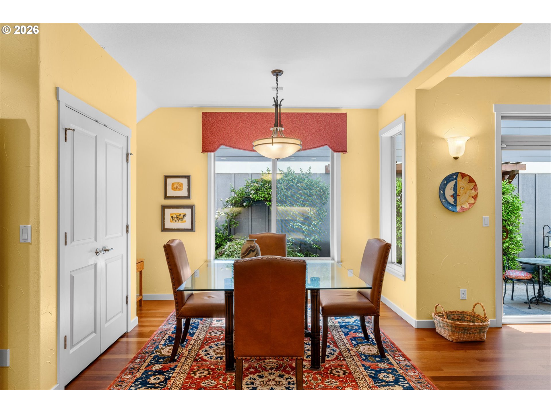8914 Southwest Taylors Ferry Road Portland, OR 97223 - Photo 5 of 45