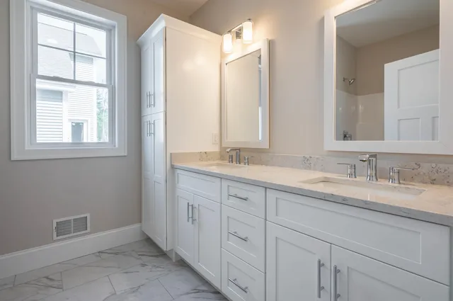 $749,900 | 4 Hikers Lane, Nashua, NH 03062