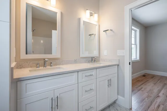 $749,900 | 4 Hikers Lane, Nashua, NH 03062