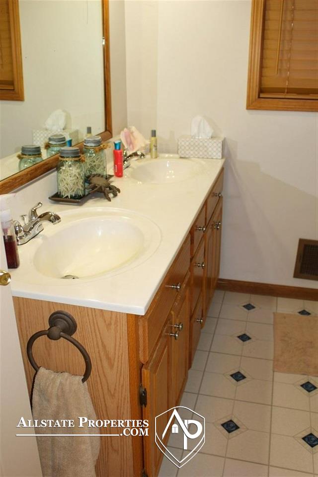 1146 Capac Road Allenton, MI 48002 - Photo 28 of 56