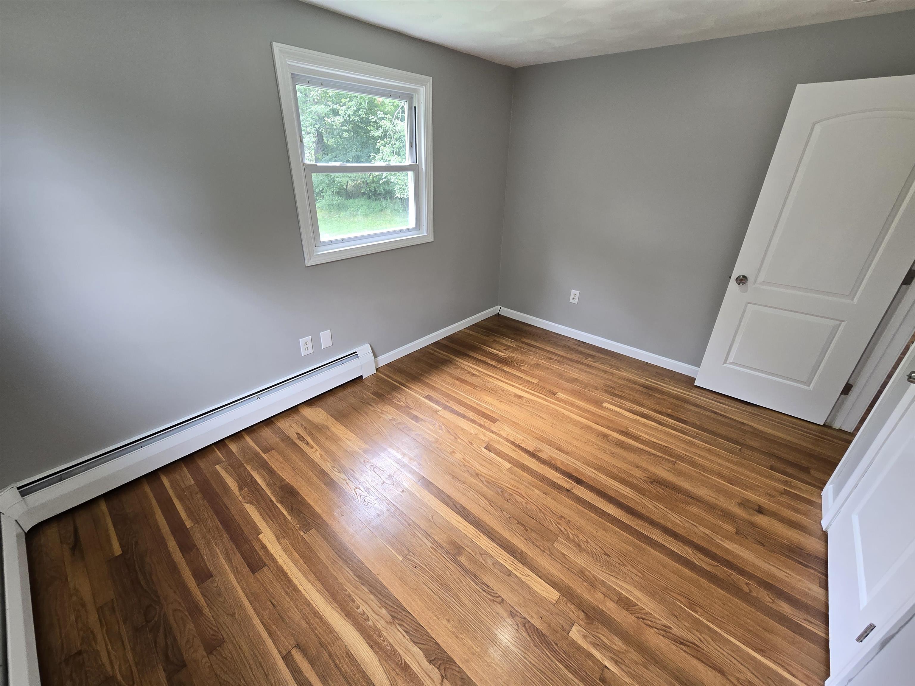 7 Loretta Avenue Pelham, NH 03076 - Photo 16 of 33