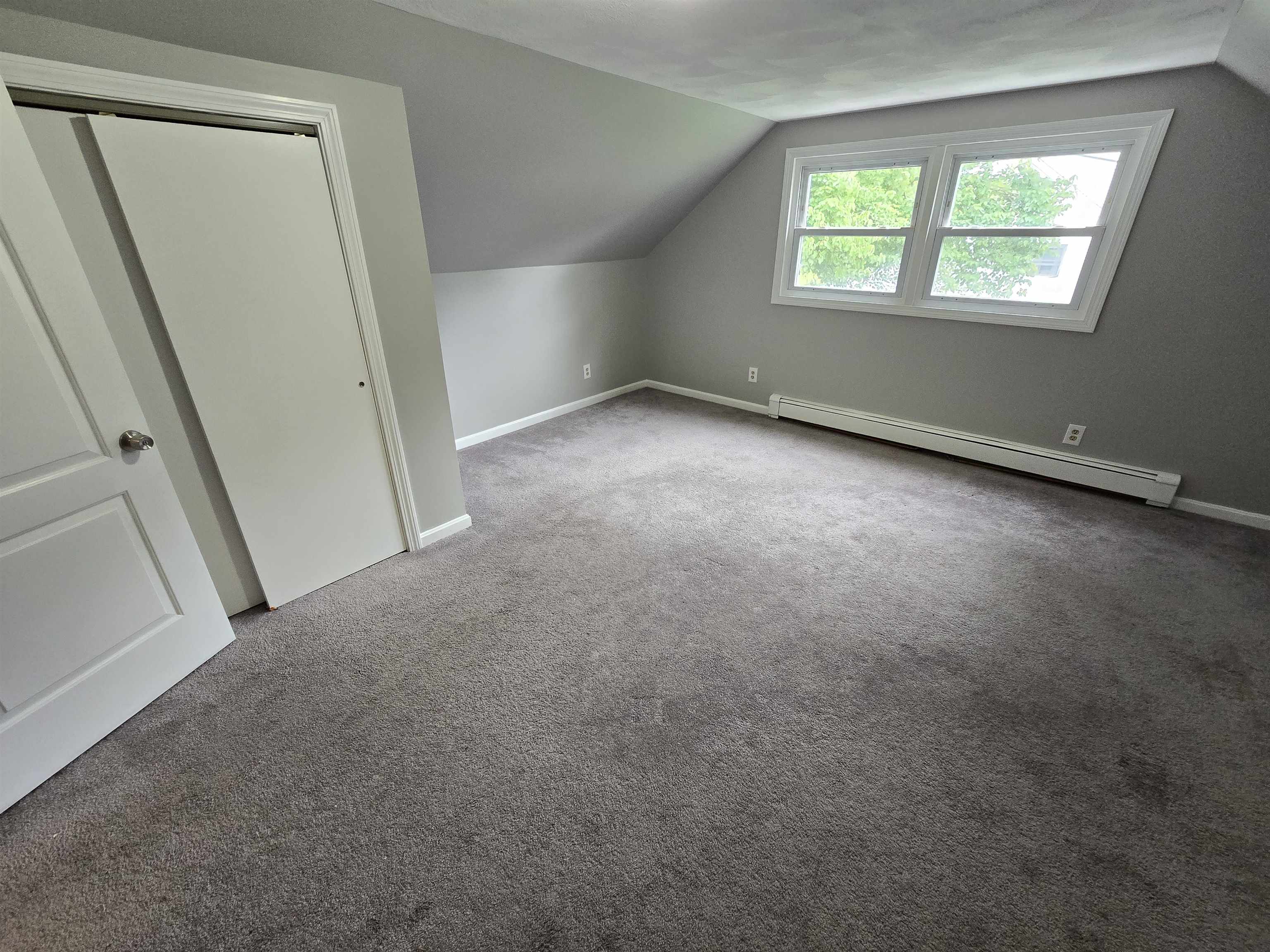 7 Loretta Avenue Pelham, NH 03076 - Photo 23 of 33