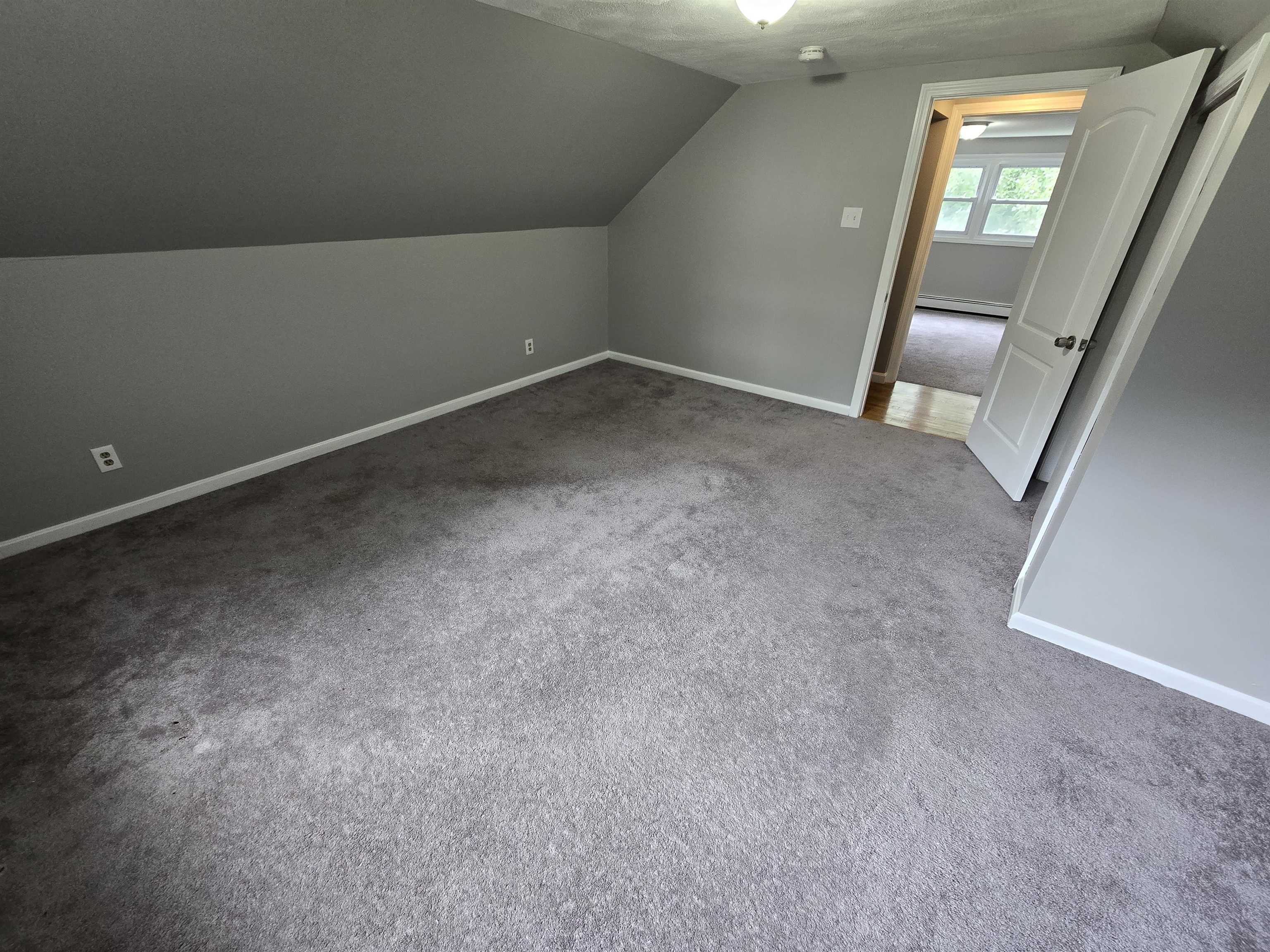 7 Loretta Avenue Pelham, NH 03076 - Photo 25 of 33