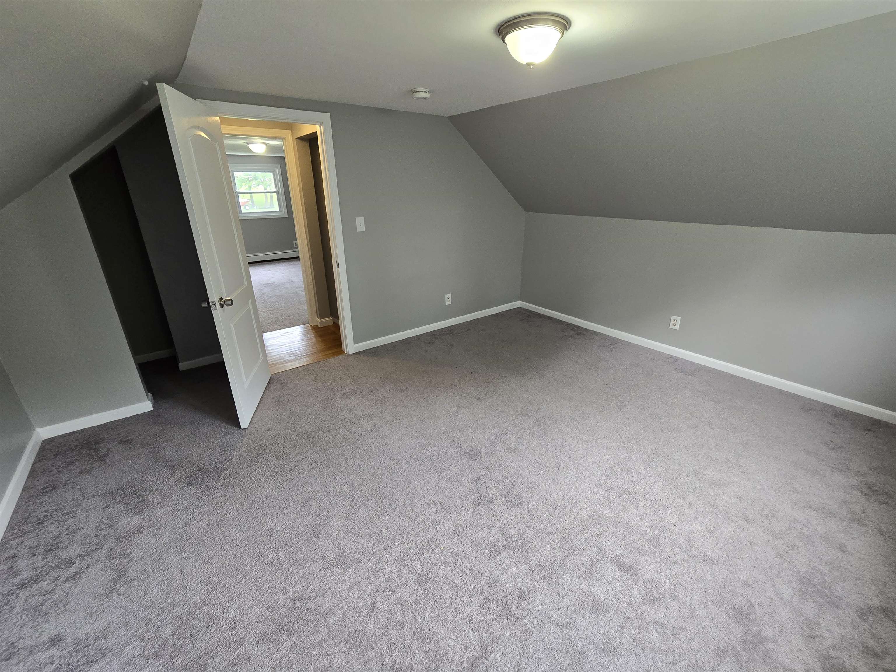 7 Loretta Avenue Pelham, NH 03076 - Photo 29 of 33