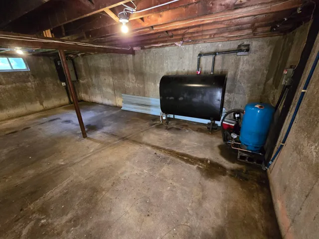 $3,600 | 7 Loretta Avenue, Pelham, NH 03076