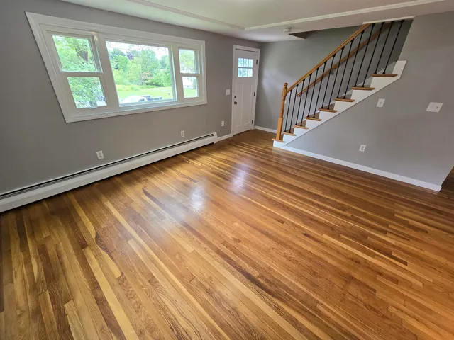 $3,600 | 7 Loretta Avenue, Pelham, NH 03076