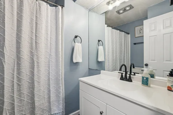$2,650 | Undisclosed Address, Bastrop, TX 78602