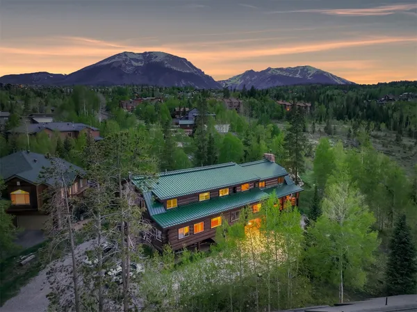 $2,200,000 | 232 North Side Circle, Silverthorne, CO 80498