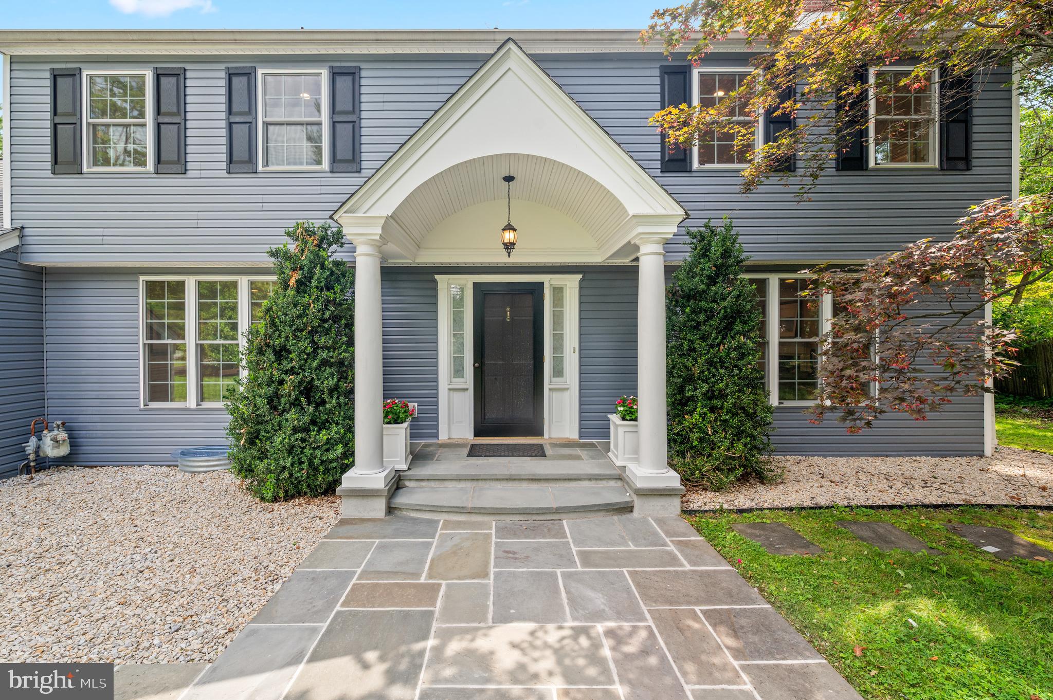 813 Malin Road Newtown Square, PA 19073 - Photo 2 of 55