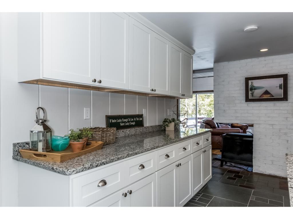 14 Oak Island Road, Unit 14 Meredith, NH 03253 - Photo 12 of 36