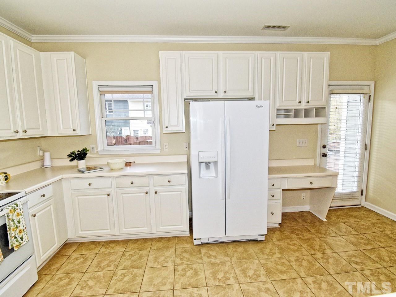1024 Scotts Ridge Trail Apex, NC 27502 - Photo 6 of 35 Gallery Image 6