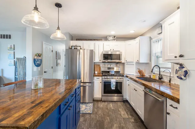 $475,000 | 534 Hickory Lane, Coldwater, MI 49036