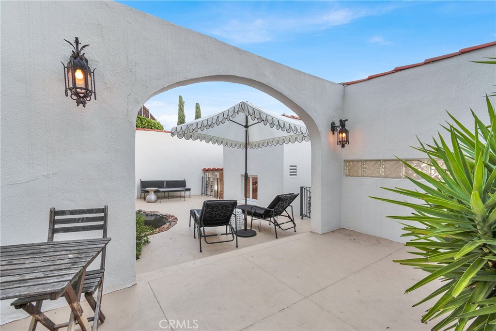 2111 Rockledge Road Los Angeles, CA 90068 - Photo 46 of 75 Gallery Image 46