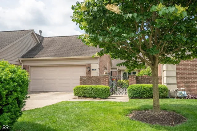 $460,000 | 131 Olde Mill Bay, Indianapolis, IN 46260