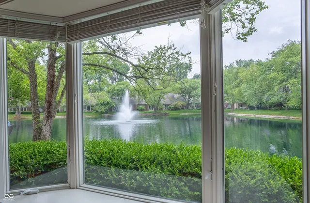 $460,000 | 131 Olde Mill Bay, Indianapolis, IN 46260