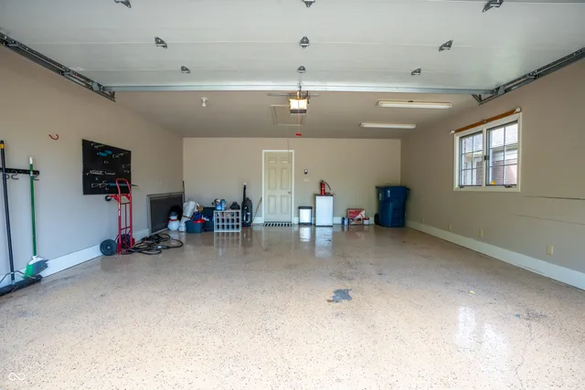 $460,000 | 131 Olde Mill Bay, Indianapolis, IN 46260