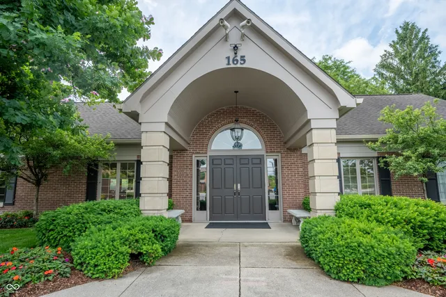 $460,000 | 131 Olde Mill Bay, Indianapolis, IN 46260