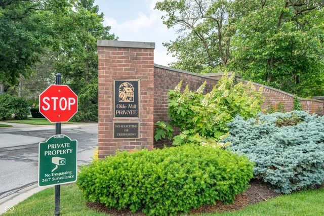 $460,000 | 131 Olde Mill Bay, Indianapolis, IN 46260