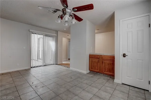 $1,900 | 3905 Landsdown Place, Las Vegas, NV 89121