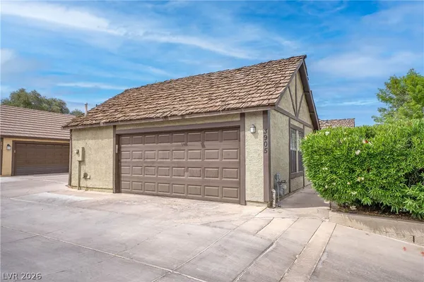 $1,900 | 3905 Landsdown Place, Las Vegas, NV 89121
