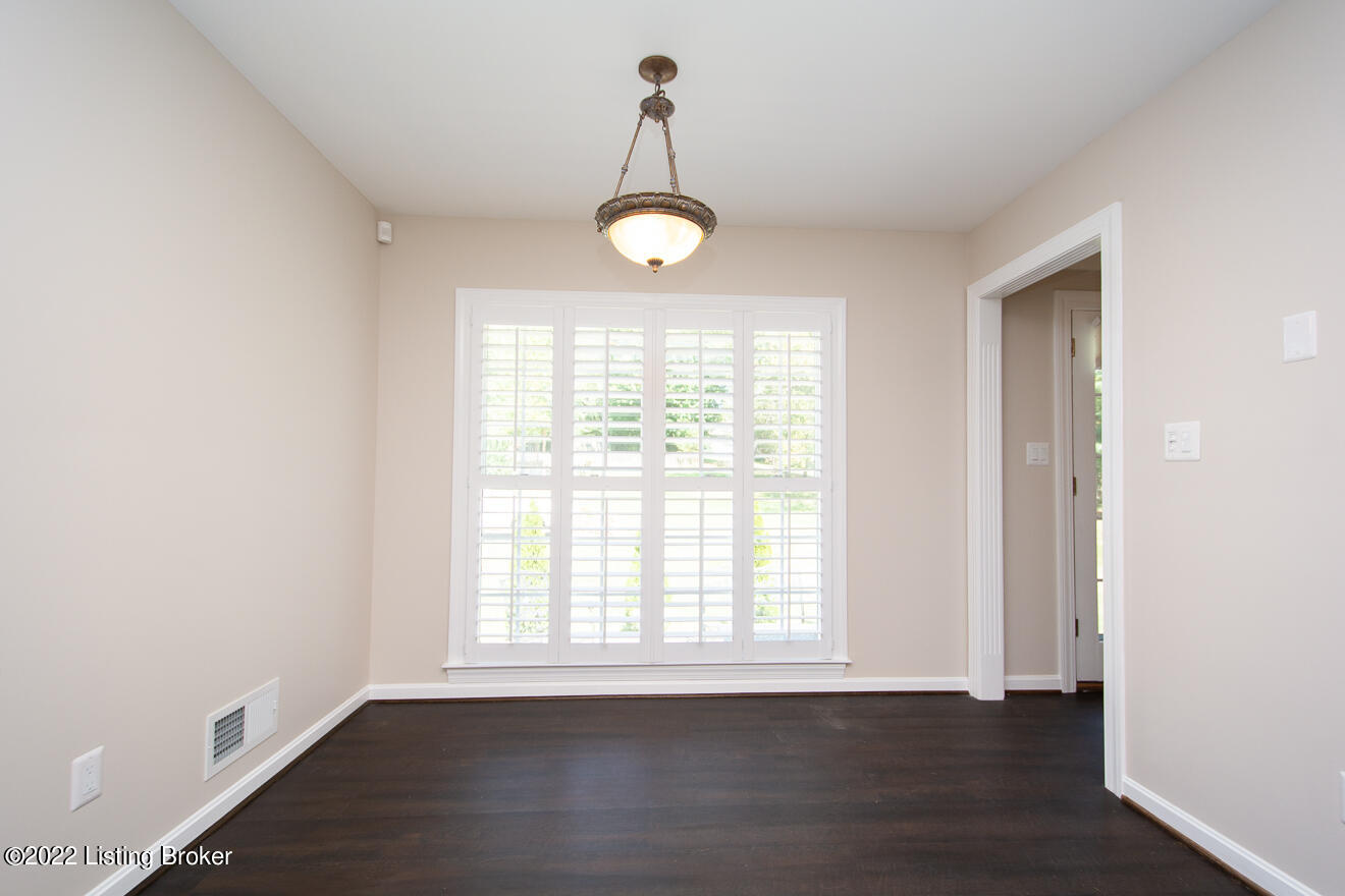 12129 Maplewood Road Goshen, KY 40026 - Photo 18 of 54 Kitchen Dining