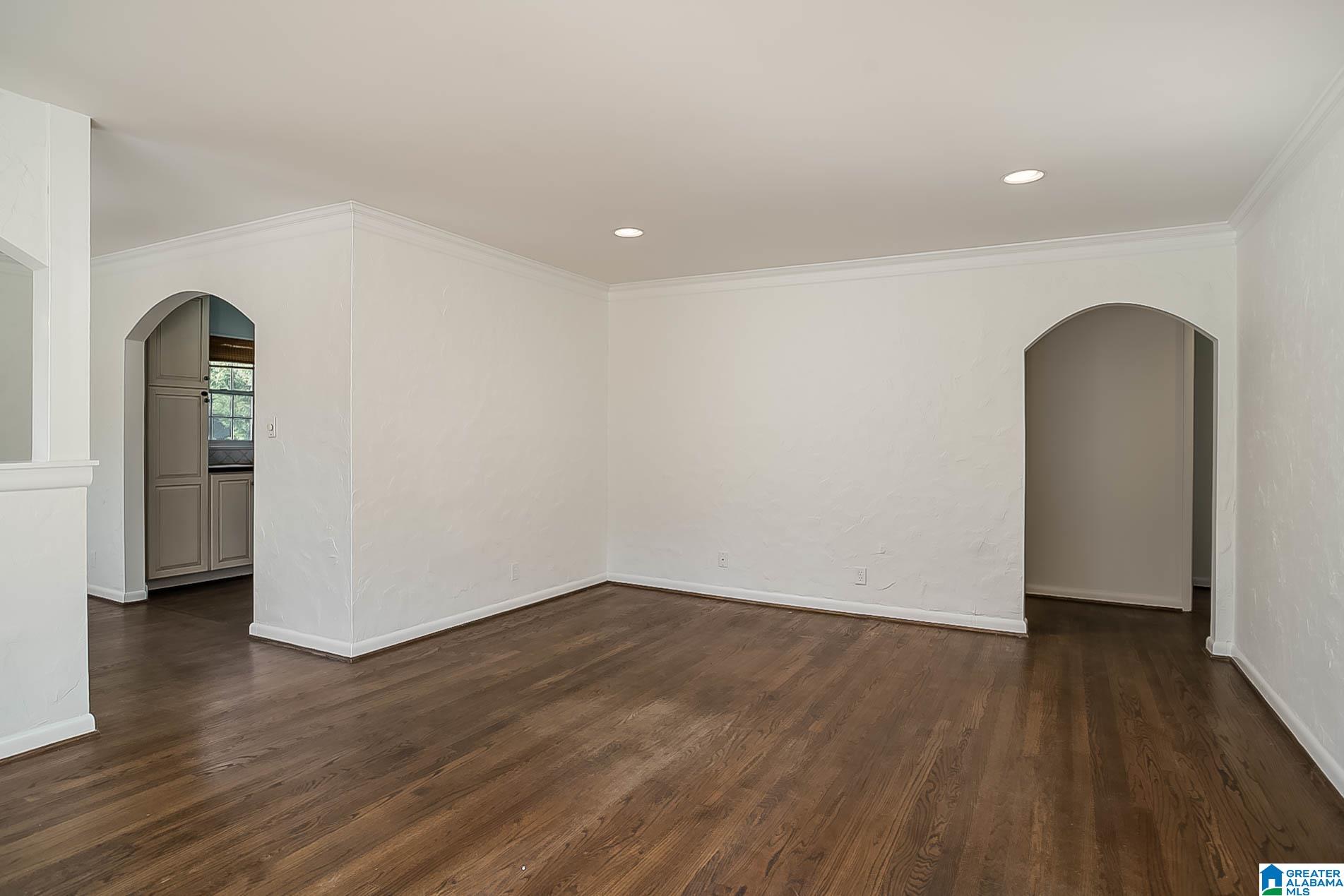 418 Devon Drive Birmingham, AL 35209 - Photo 4 of 45