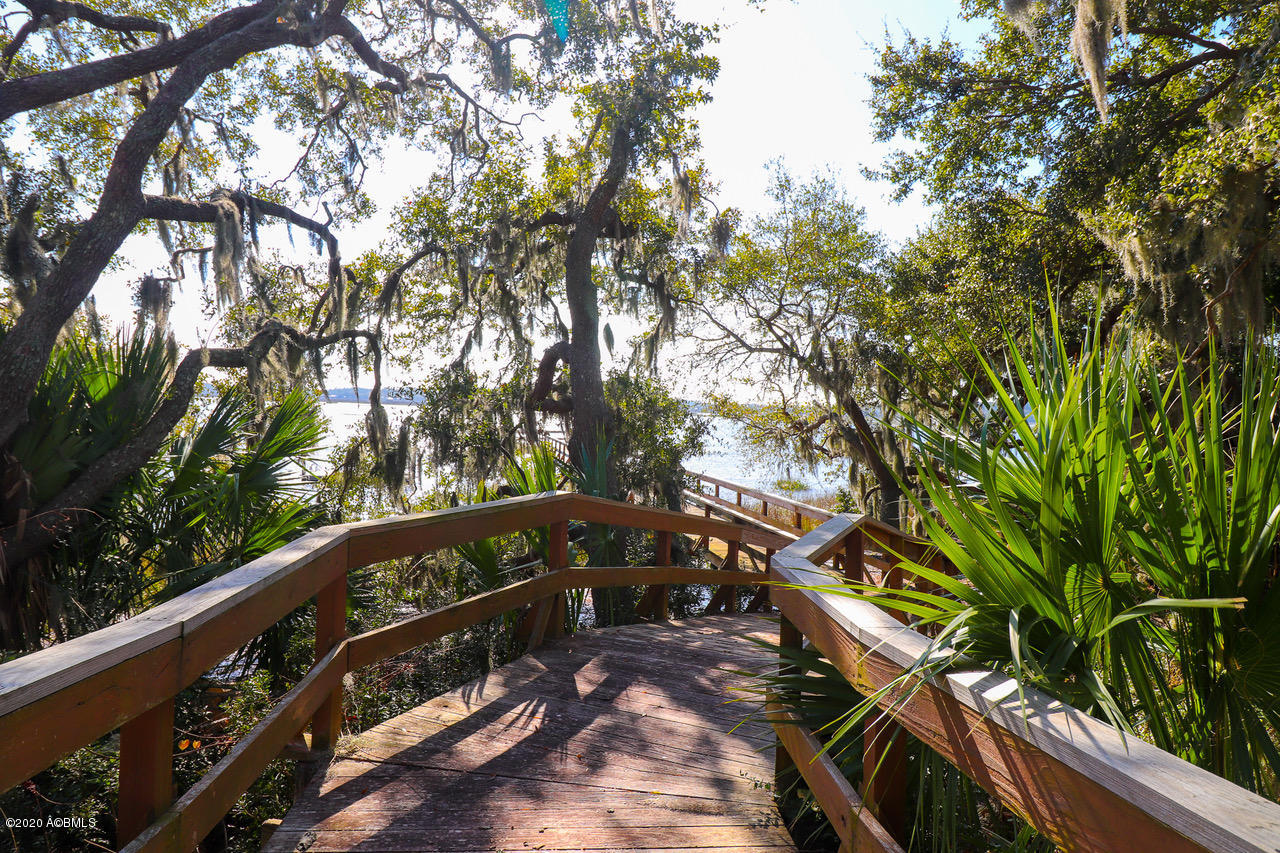 2006 Bluff Villas Road Dataw Island, SC 29920 - Photo 32 of 49 32